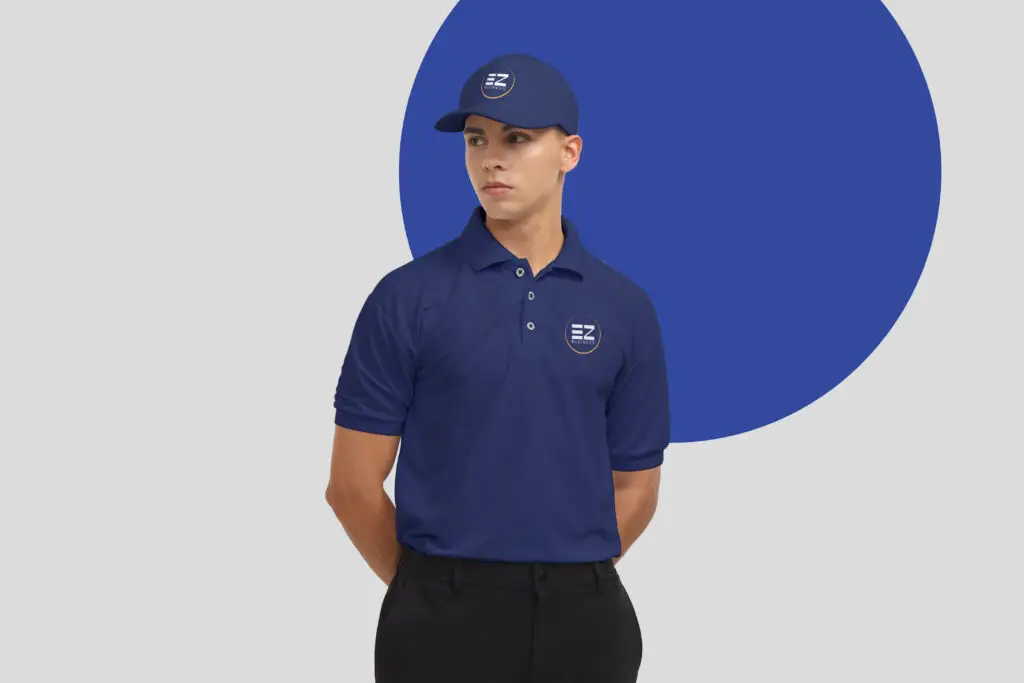 Mockup van geborduurde werkkledij voor EZ Business, demonstratie van Branding en snelle oplevering van bedrijfskleding.